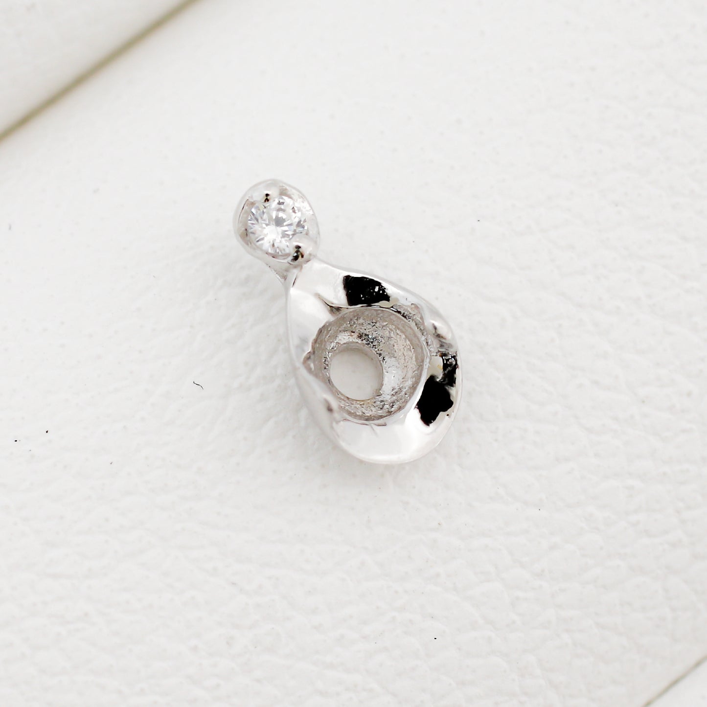 【空枠】3.0mm丸 0.10ct ペンダント | wk51767
