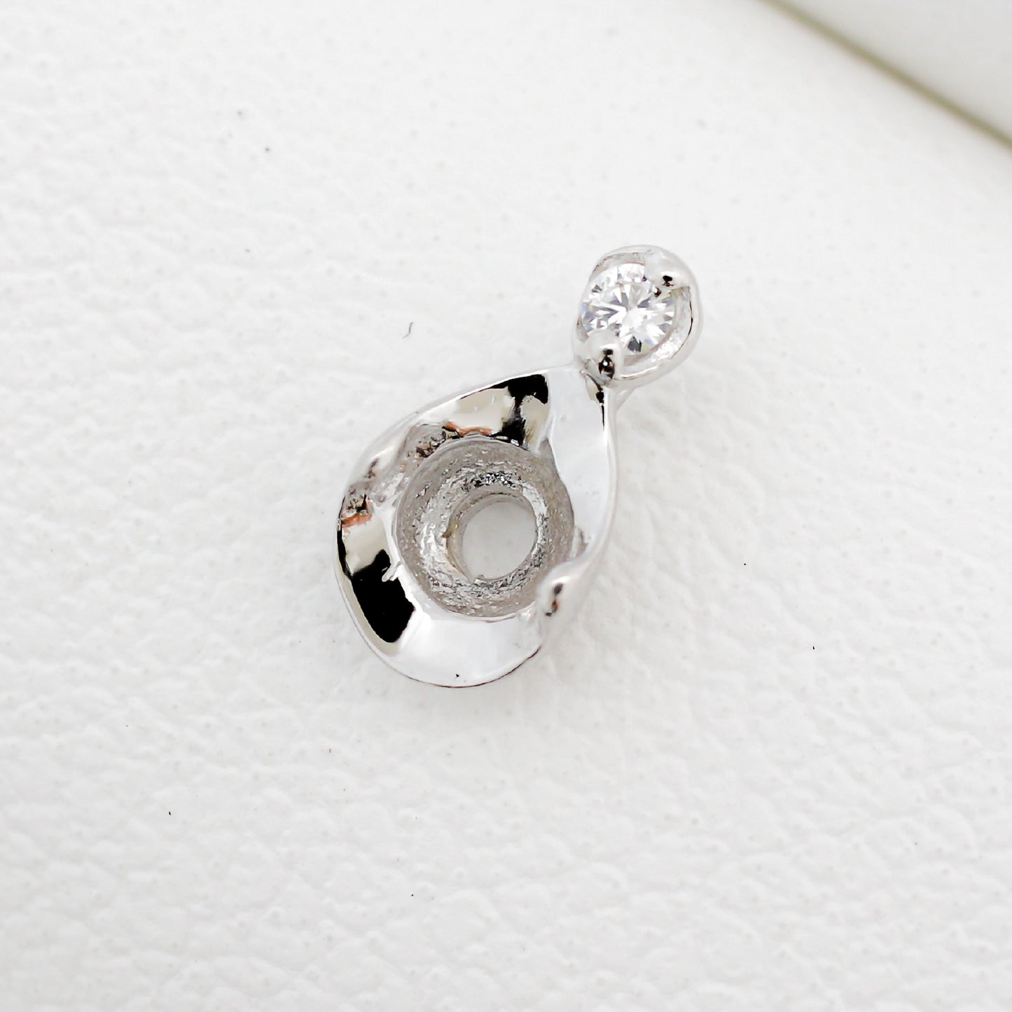 【空枠】3.0mm丸 0.10ct ペンダント | wk51767