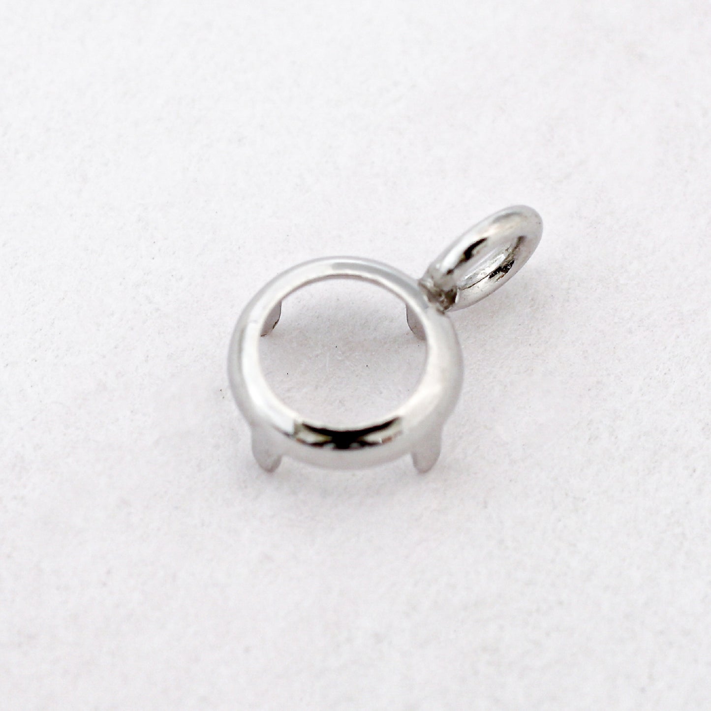 【空枠】3.0mm丸 0.10ct 覆輪 ペンダント | wkae128