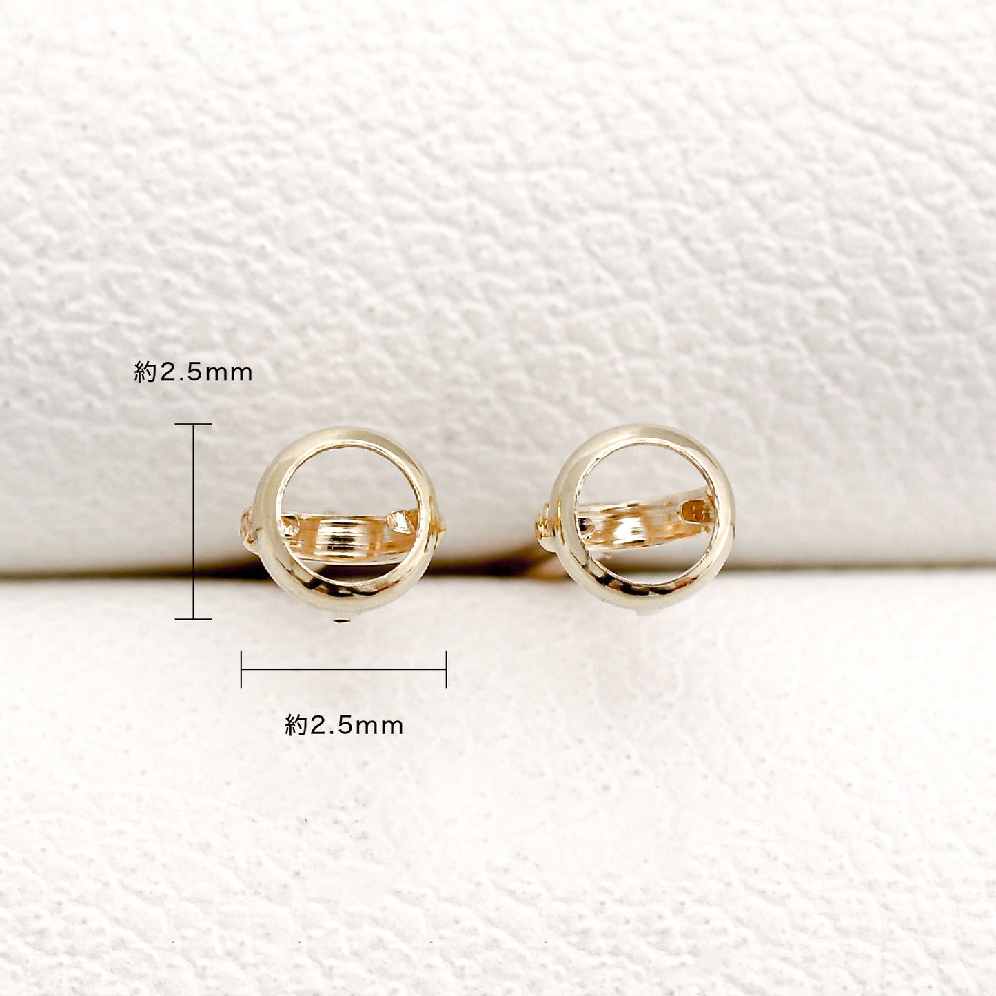 【空枠】2.5mm丸 0.07ct x 2ピース 覆輪 ピアス | wkae132