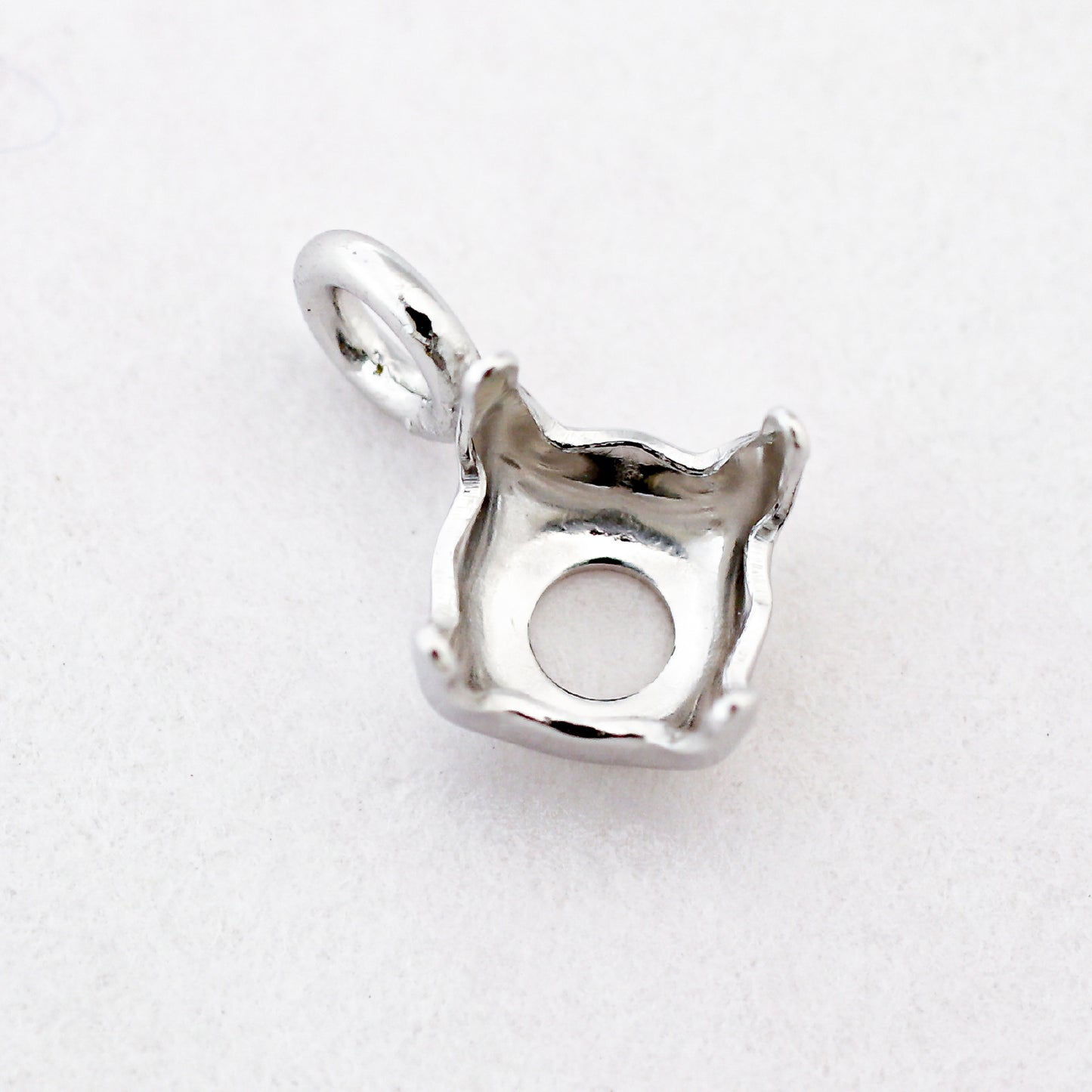 【空枠】3.0mm丸 0.10ct ペンダント | wkae86