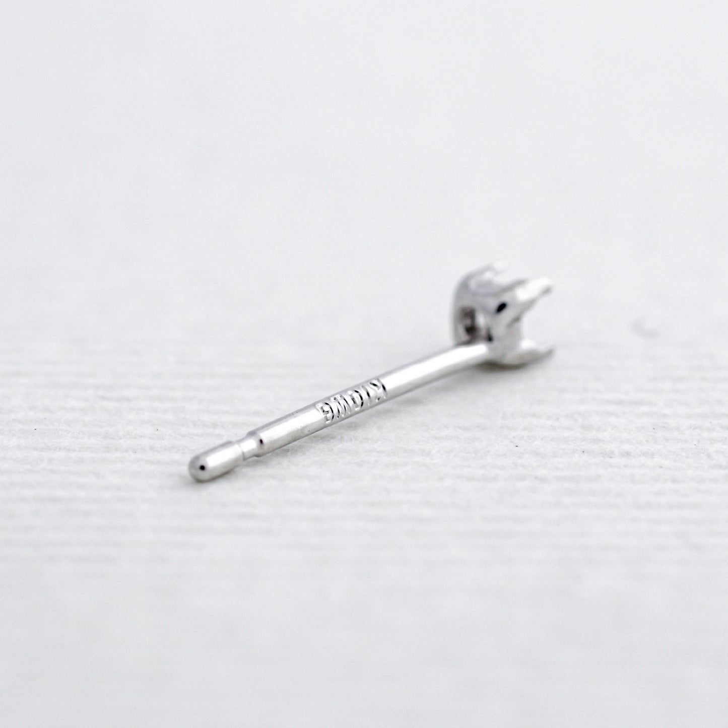 【空枠】2.0mm丸 0.03ct x 2ピース ピアス | wkae89
