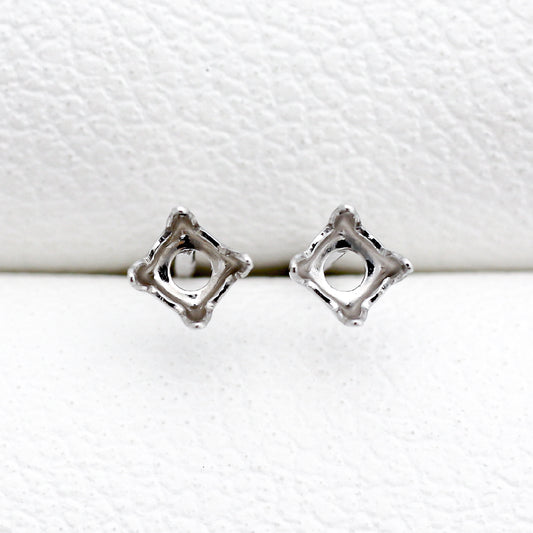 【空枠】2.5mm丸 0.07ct x 2ピース ピアス | wkae90