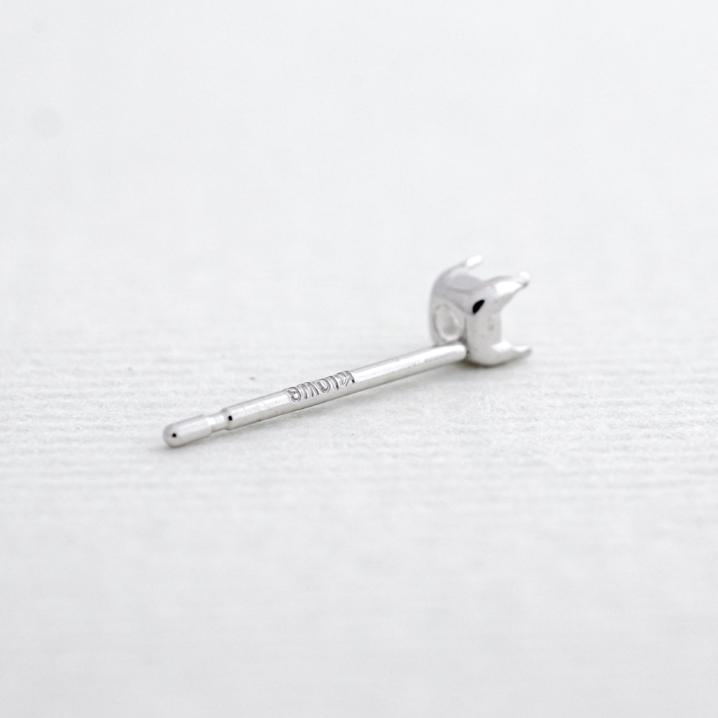 【空枠】2.5mm丸 0.07ct x 2ピース ピアス | wkae90