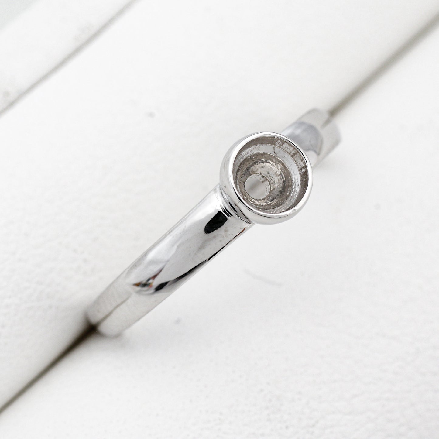 【空枠】4.0mm丸 0.25ct 覆輪 リング | wkcor-34