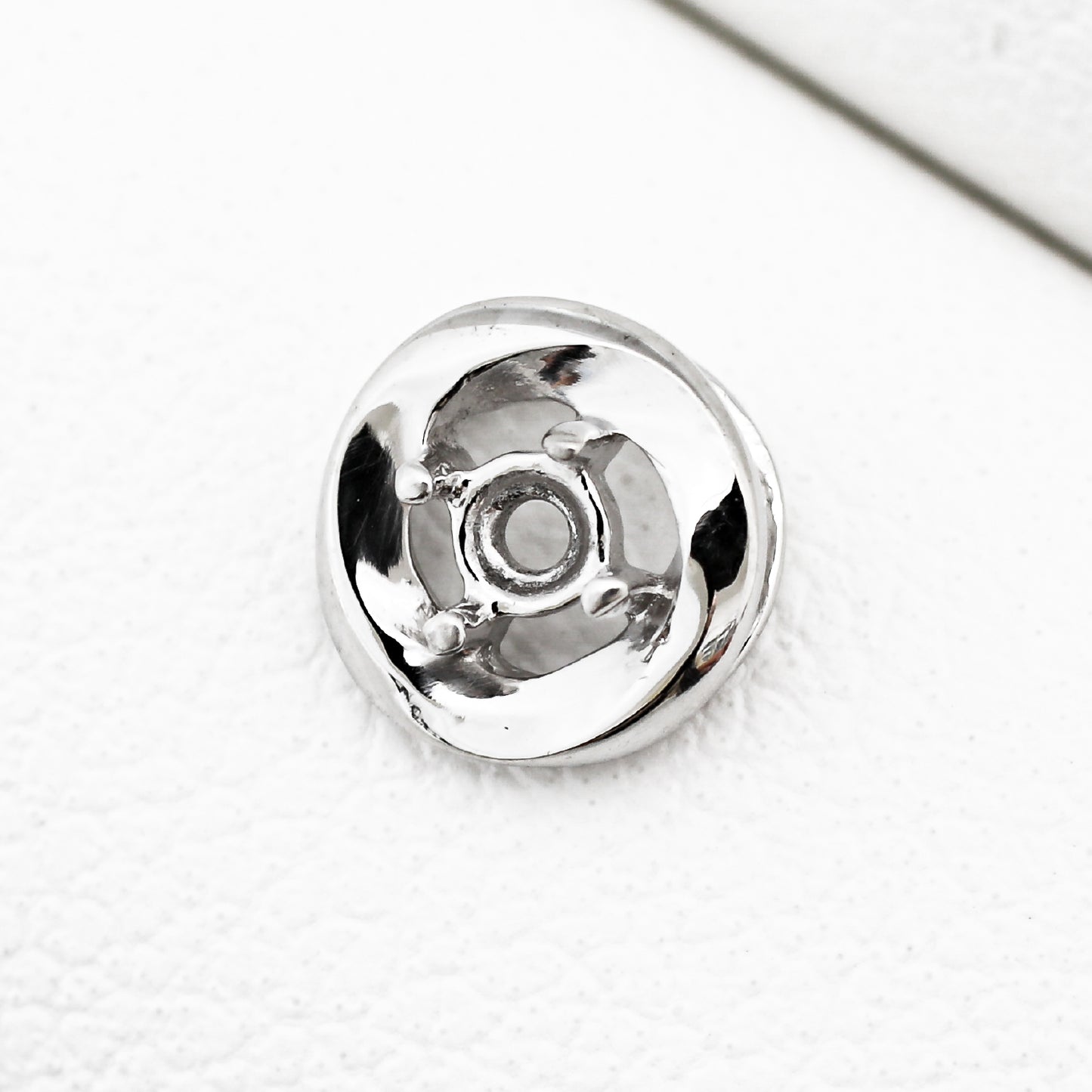 【空枠】2.3mm丸 0.05ct ペンダント | wk50353