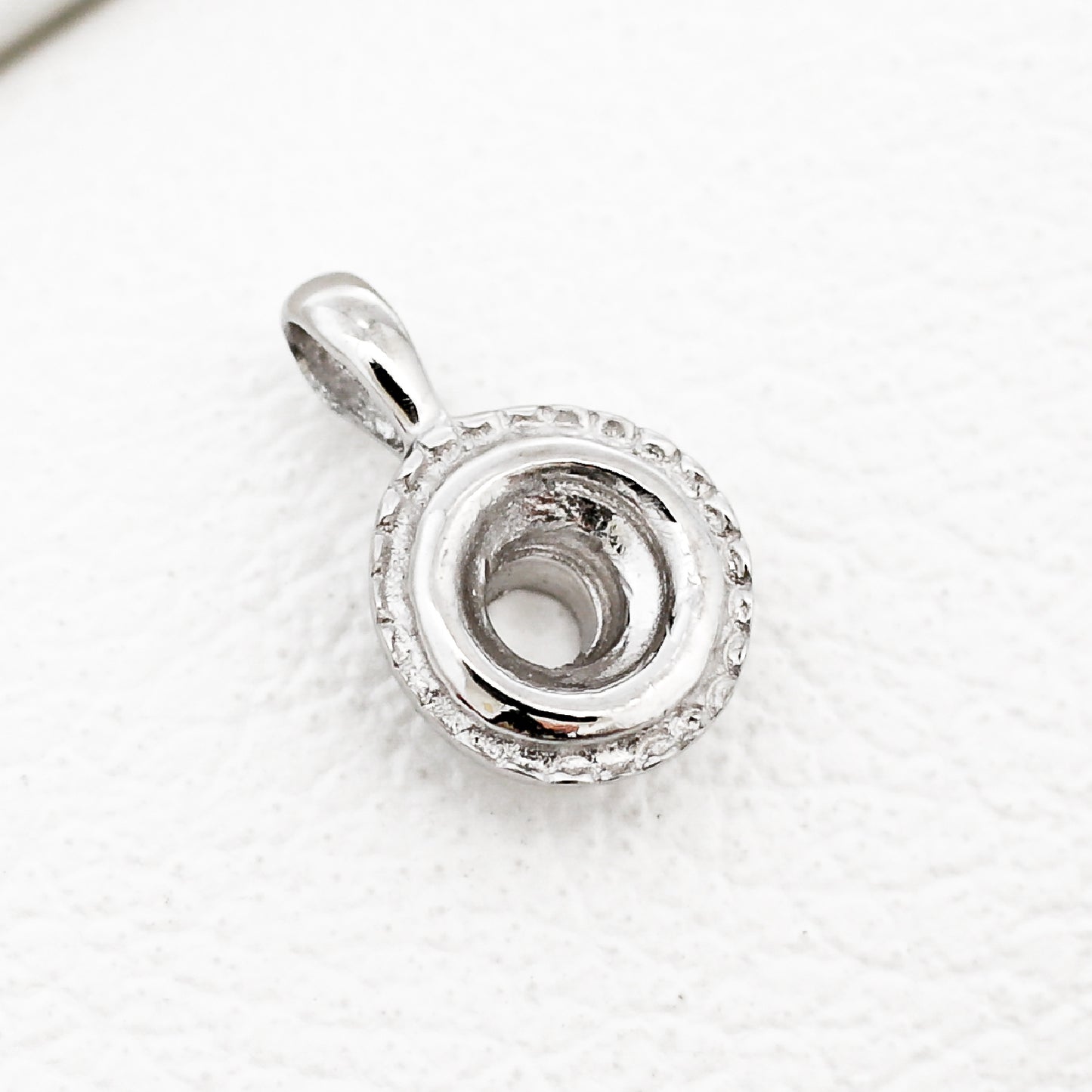 【空枠】2.3mm丸 0.05ct ペンダント | wk50666