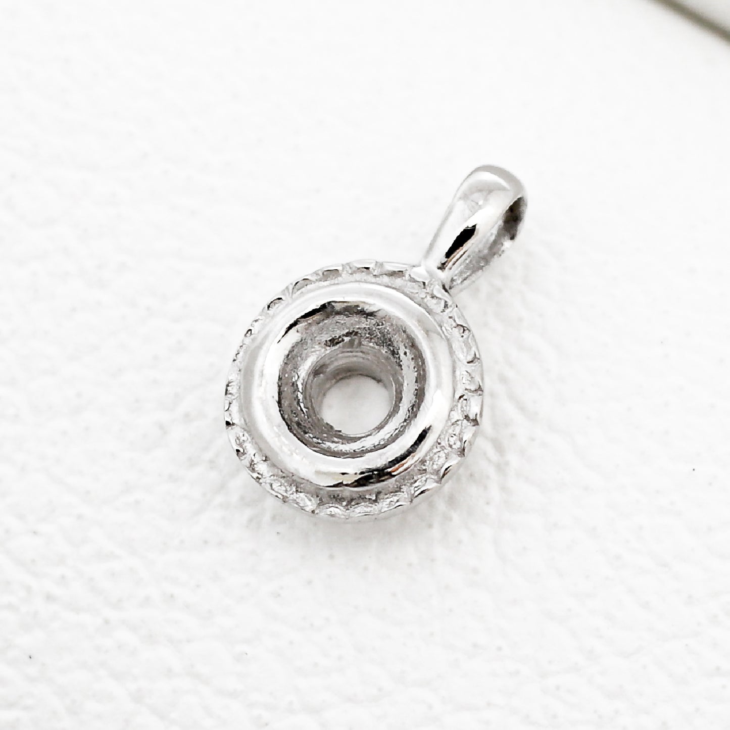 【空枠】2.3mm丸 0.05ct ペンダント | wk50666