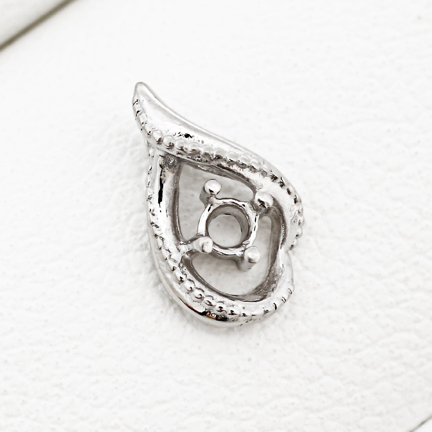 【空枠】2.0mm丸 0.03ct ペンダント | wk50669