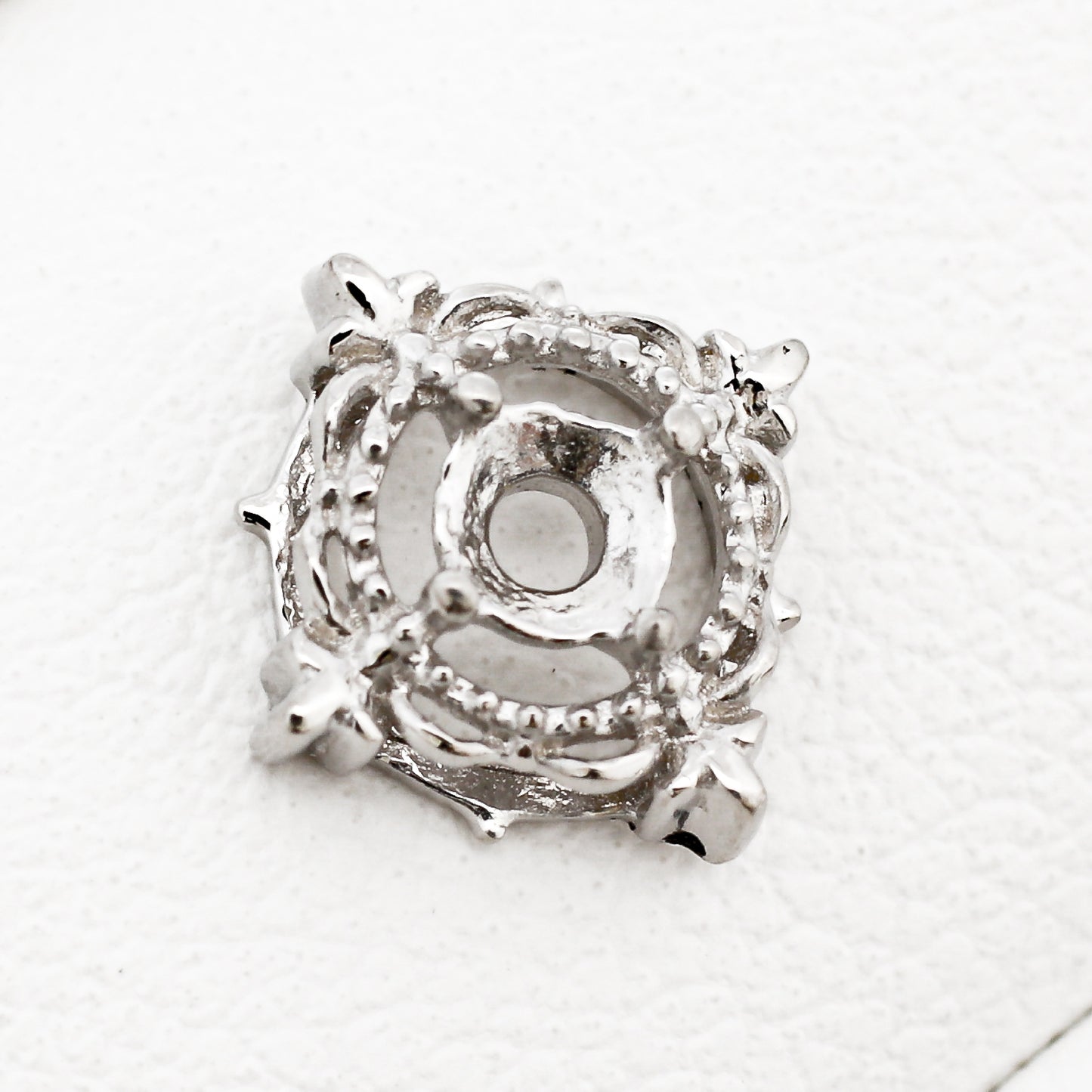 【空枠】3.0mm丸 0.10ct ペンダント | wk51374