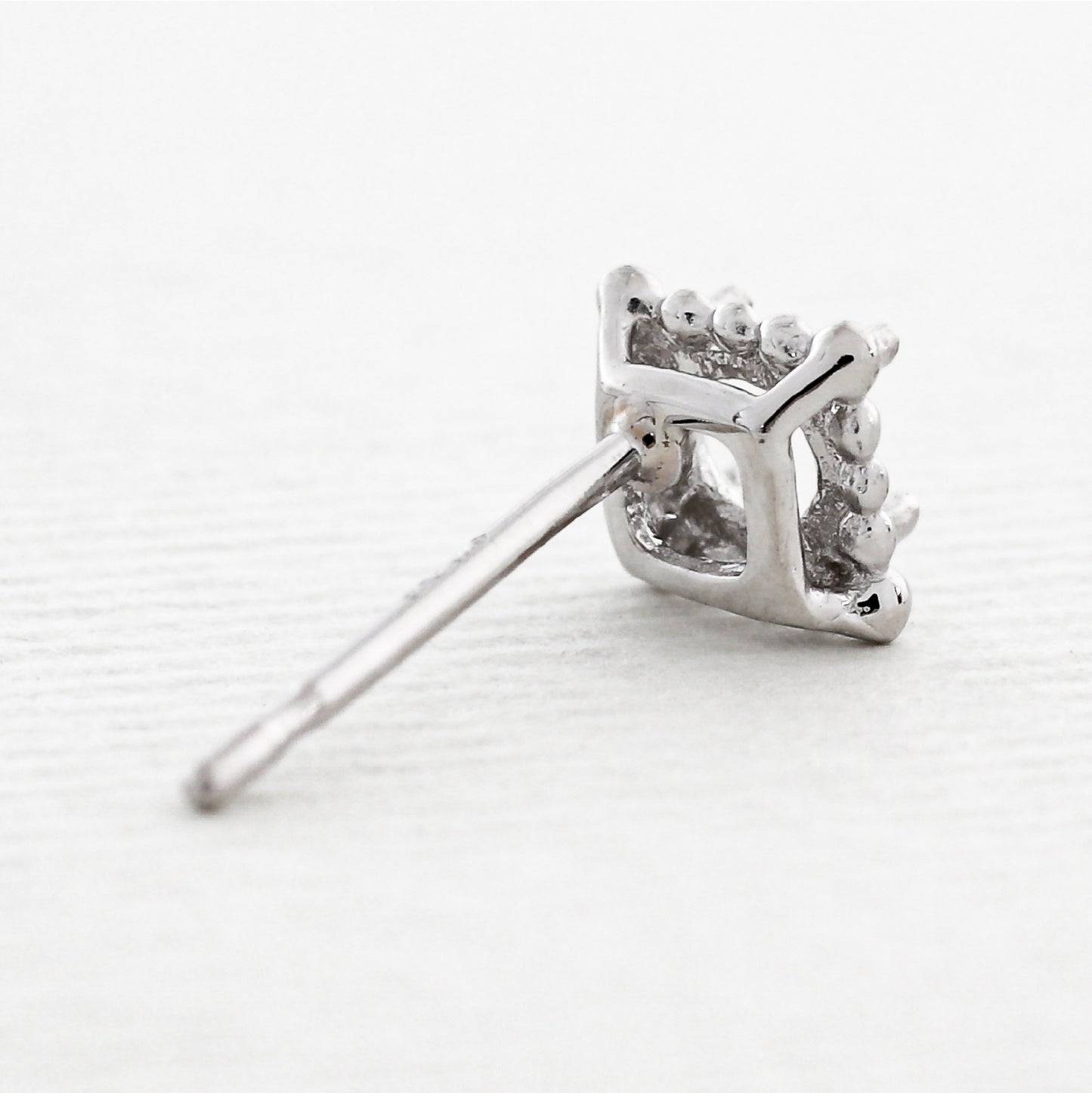【空枠】3.0mm丸 0.10ct x 2ピース ピアス | wkcp2782 ae229
