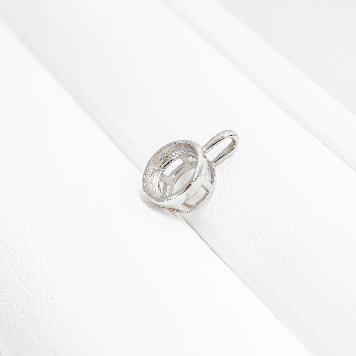 【空枠】5.0mm丸 0.45ct ペンダント | wk53575