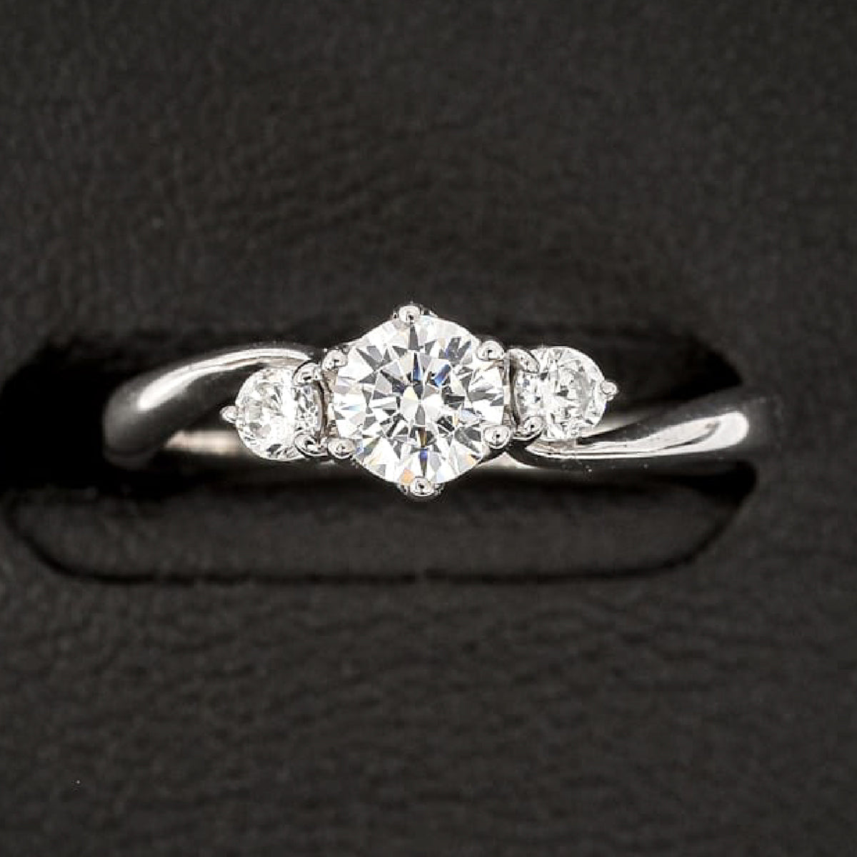 【空枠】4.3mm丸 0.30ct カーブデザイン 結婚指輪 | wkrh3