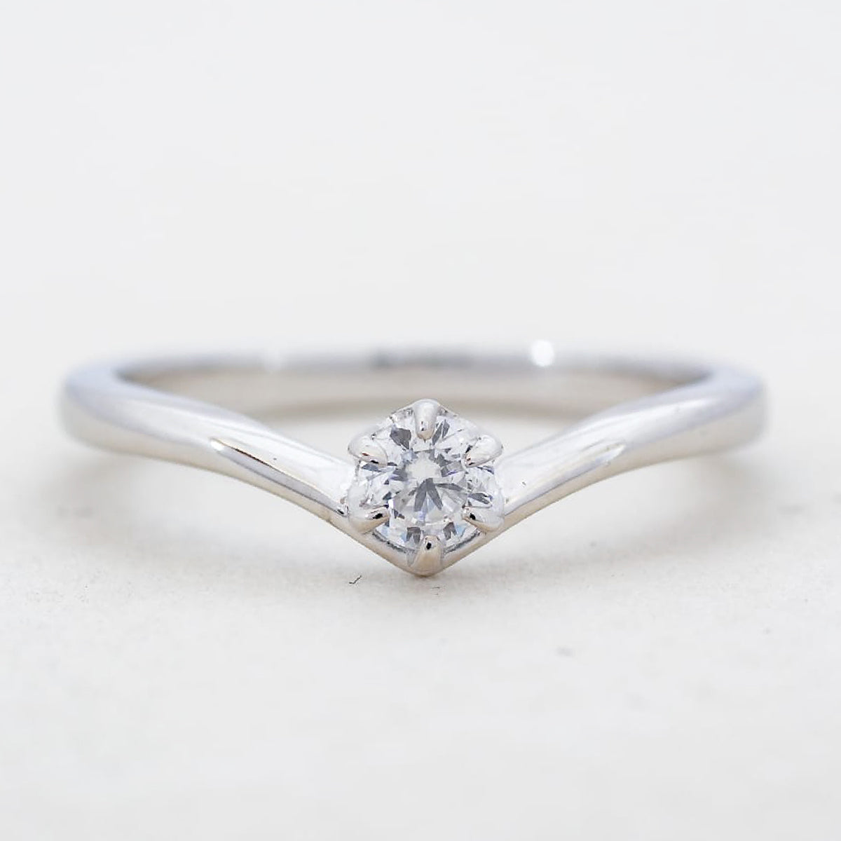 【空枠】3.8mm丸 0.20ct Vラインデザイン 結婚指輪 | wkrh9