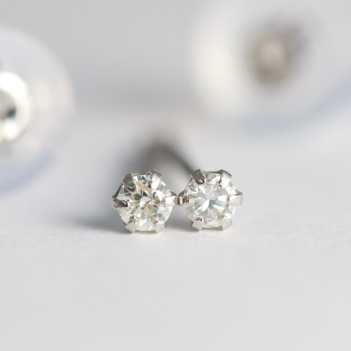 可愛い！k18PG ダイヤ 0.10ct スタッドピアス 0.54g M690 - ピアス