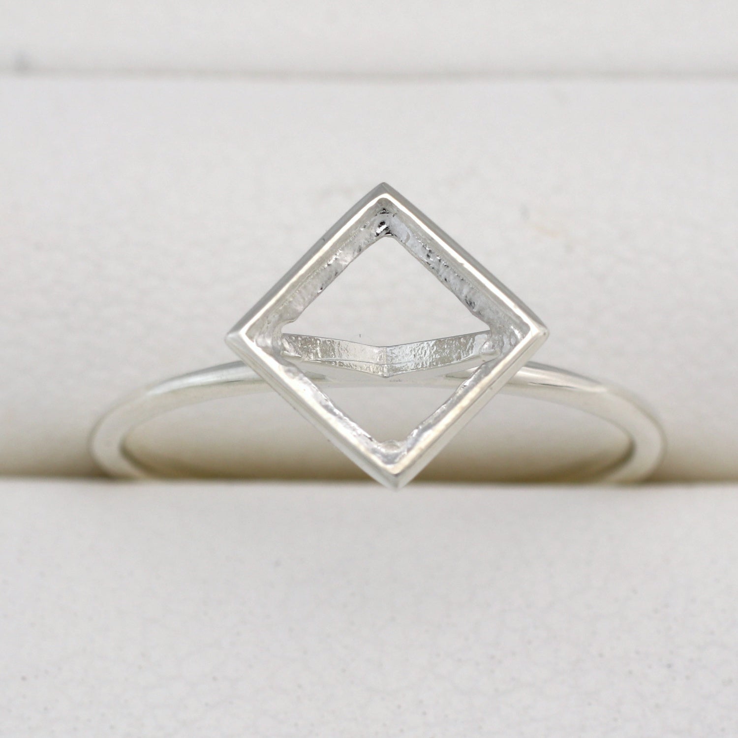 空枠[角 / 6.0mm]
